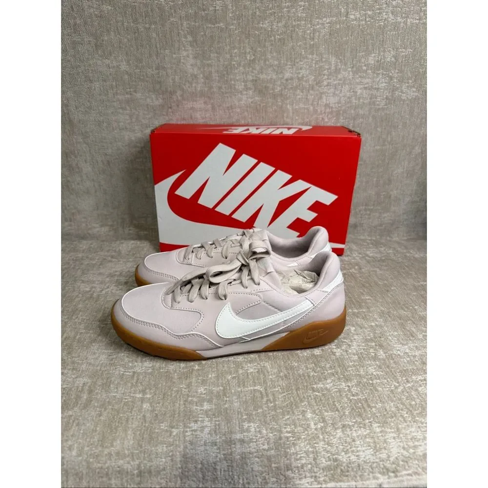 NIB Nike Women's Terra Manta Women's Sneakers Pink/Gum Light Brown Youth Size 7